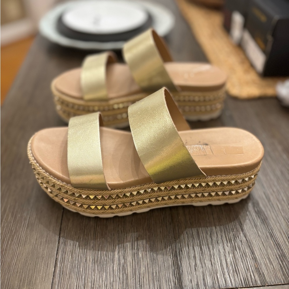 Steve Madden Gold Platform Sandals with Geometric Cutouts